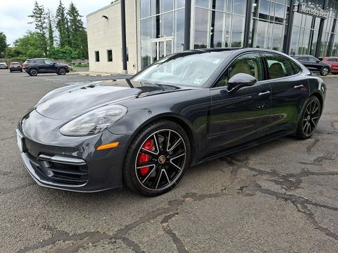 Used 2022 Porsche Panamera GTS w/ Premium Package AWD/4WD image 3
