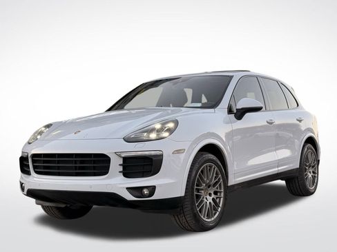 Used 2018 Porsche Cayenne image 10