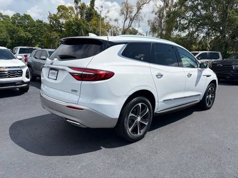 Used 2021 Buick Enclave Essence w/ LPO, Touring Package FWD image 6