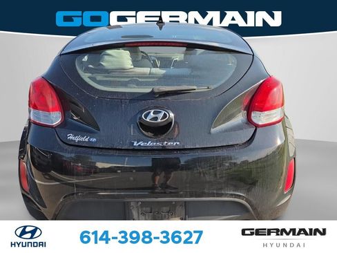 Used 2013 Hyundai Veloster FWD image 8