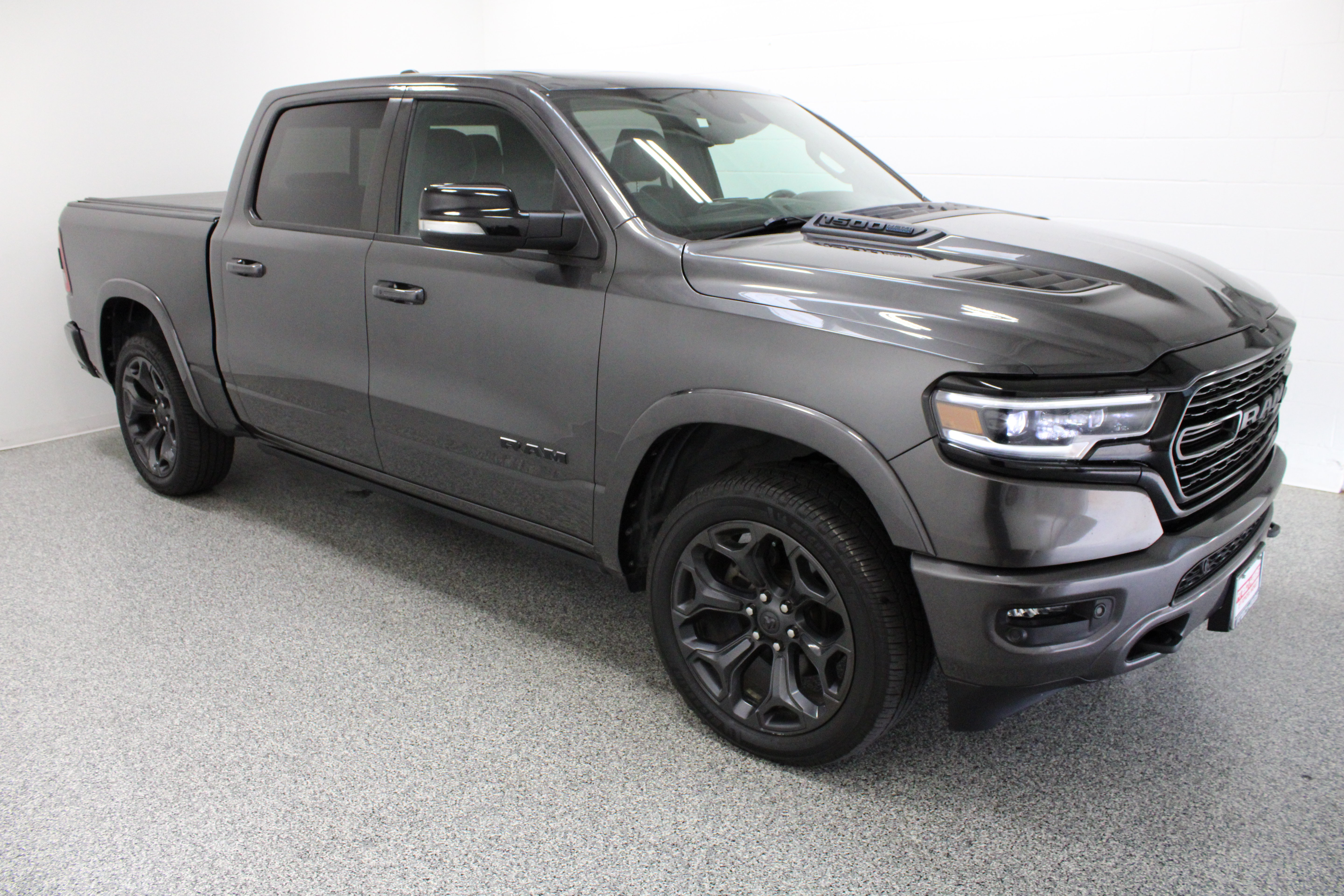 Used 2021 RAM 1500 Limited w/ Night Edition AWD/4WD image 4