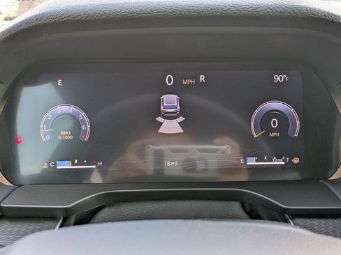 New 2025 Jeep Grand Cherokee L Laredo image 24