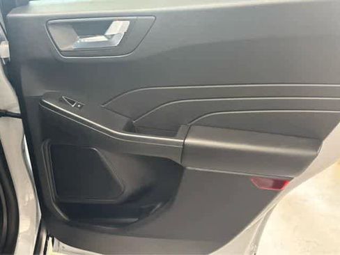 New 2025 Ford Escape ST-Line w/ Cold Weather Package image 28