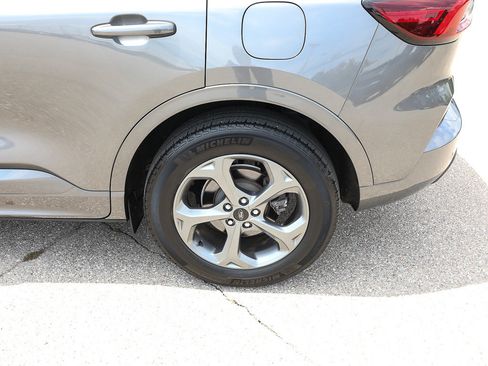 Certified 2024 Ford Escape ST-Line w/ Tech Pack #1 AWD/4WD image 4