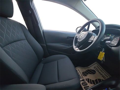 Certified 2025 Toyota Corolla LE image 16