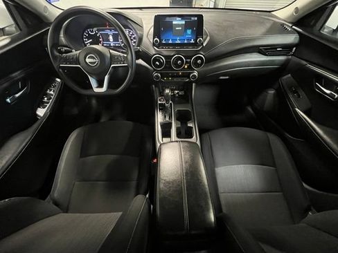 Used 2024 Nissan Sentra SV FWD image 17