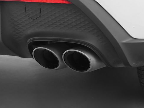 Certified 2024 Porsche Macan S AWD/4WD image 15