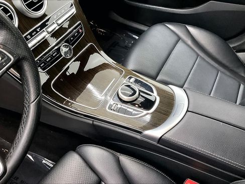 Certified 2018 Mercedes-Benz C 300 Sedan image 17