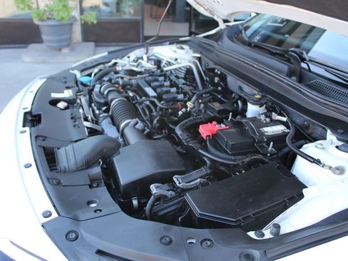 Used 2018 Honda Accord LX image 32