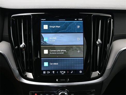 Used 2024 Volvo S60 T8 Ultimate image 14