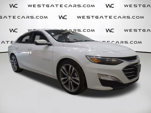 Used 2022 Chevrolet Malibu LT image 2