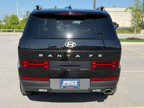 Used 2025 Hyundai Santa Fe SEL FWD image 5