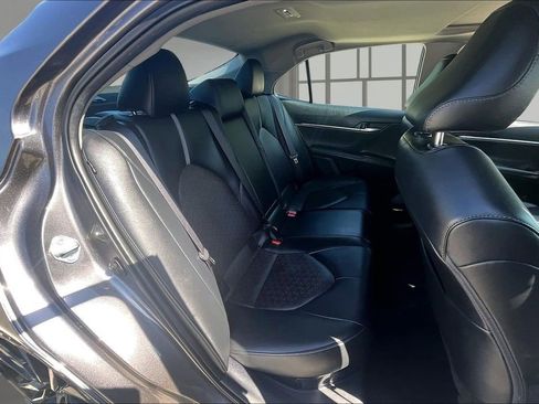 Used 2022 Toyota Camry XSE FWD image 27
