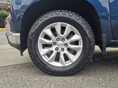 Used 2021 Chevrolet Silverado 1500 LT image 9