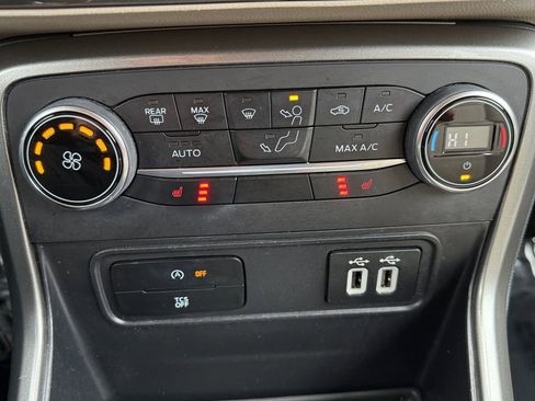 Used 2018 Ford EcoSport SE image 16