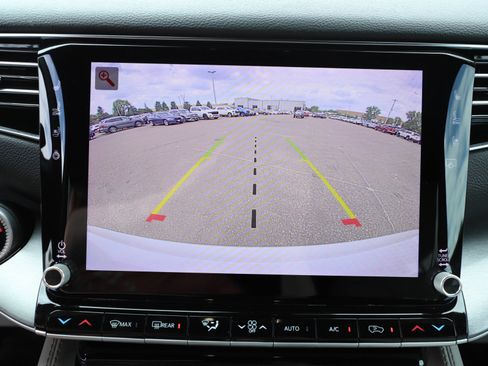 Used 2025 Jeep Wagoneer Series II w/ 8-Passenger Seating Package AWD/4WD image 24