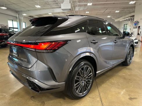 Used 2023 Lexus RX 500h F Sport image 8