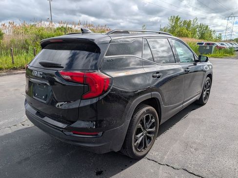 Used 2021 GMC Terrain SLT w/ Infotainment Package II AWD/4WD image 8