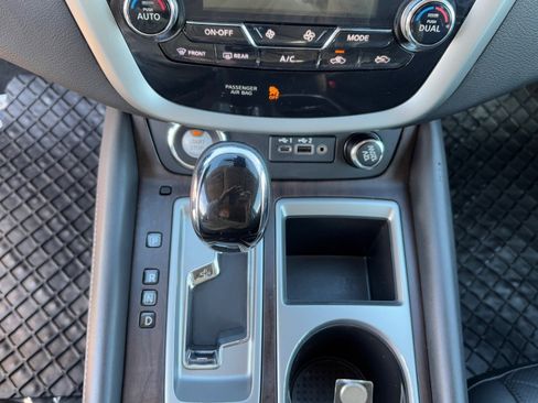 Used 2019 Nissan Murano Platinum image 25