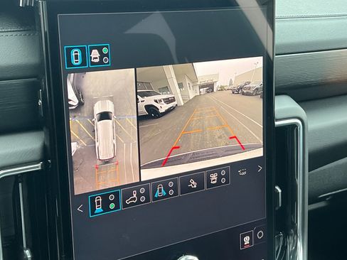 New 2026 GMC Yukon XL Denali w/ Denali Reserve Package image 21