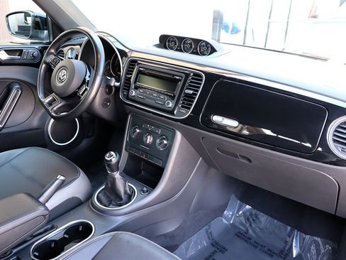 Used 2013 Volkswagen Beetle TDI FWD image 16