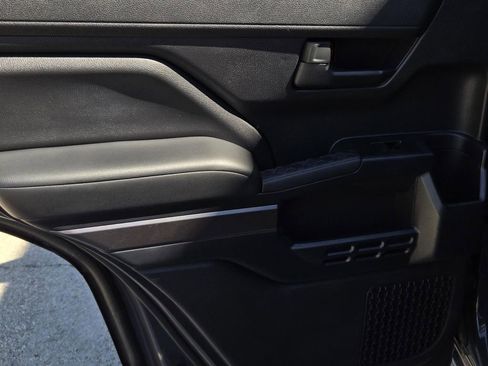 Used 2025 Toyota 4Runner SR5 image 10