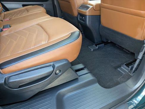 Used 2025 Nissan Pathfinder Platinum w/ Cargo Package AWD/4WD image 18