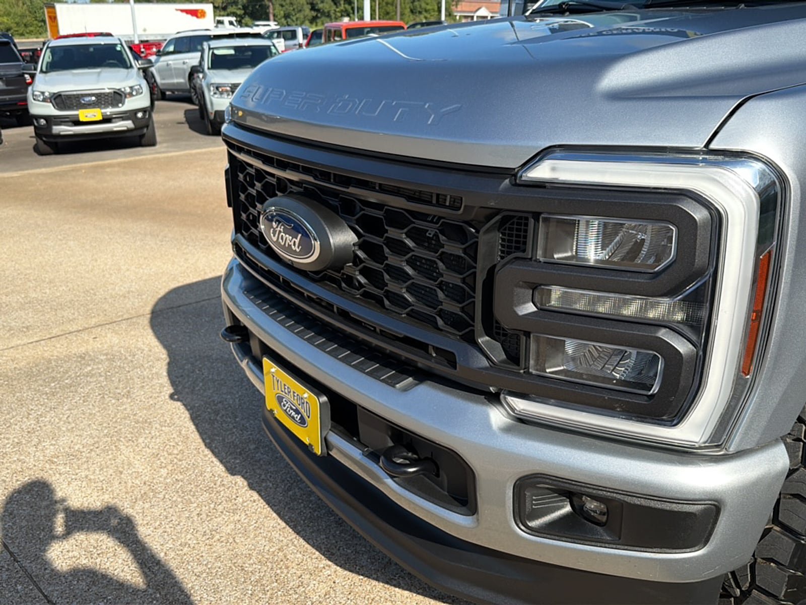 Used 2024 Ford F250 Lariat w/ Sport Appearance Package AWD/4WD image 27