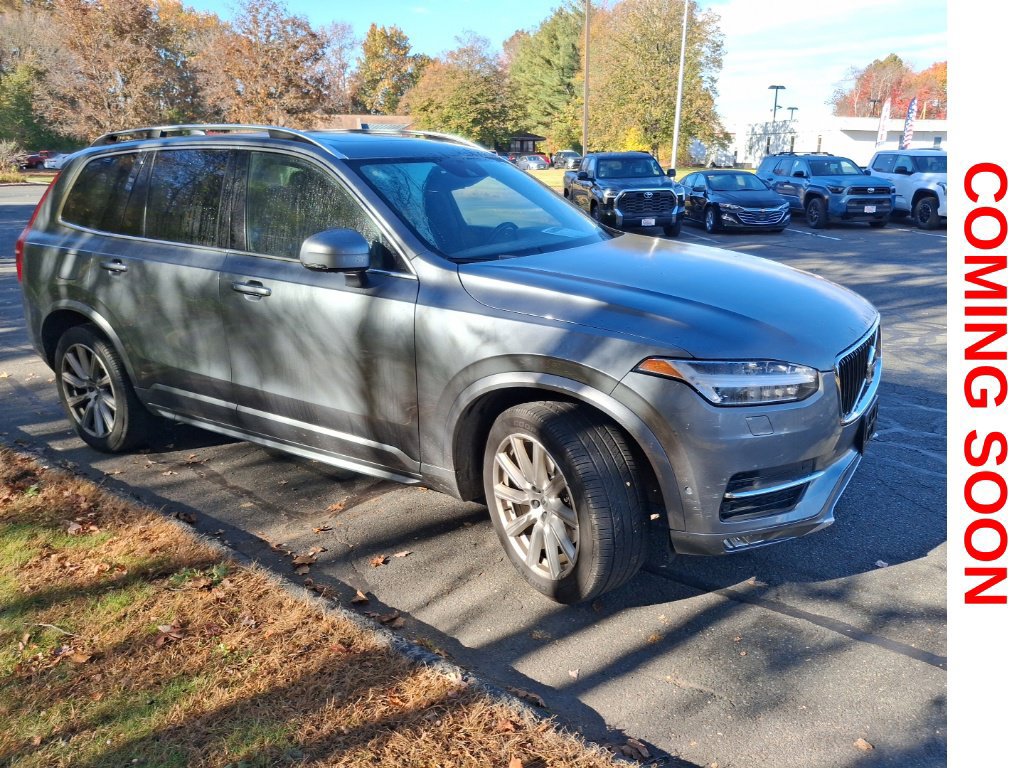 Used 2018 Volvo XC90 T6 Momentum w/ Convenience Package AWD/4WD image 4