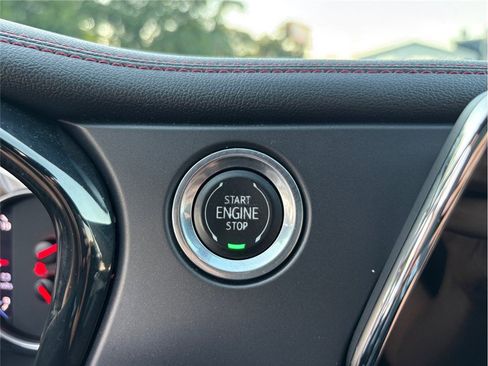 Used 2019 Chevrolet Blazer RS w/ Sun and Wheels Package image 26