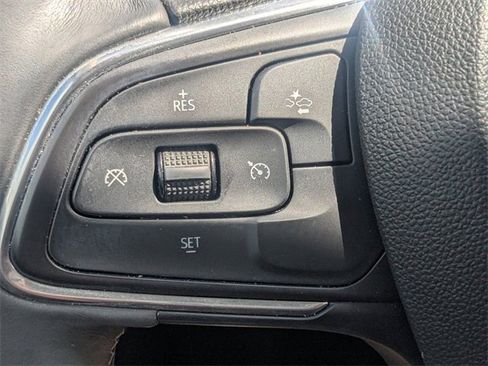 Used 2022 Buick Encore GX Select w/ Sport Touring Package image 24