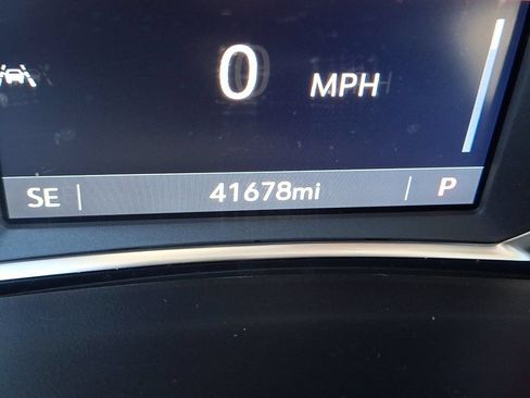 Used 2024 Chevrolet Equinox LT FWD image 24