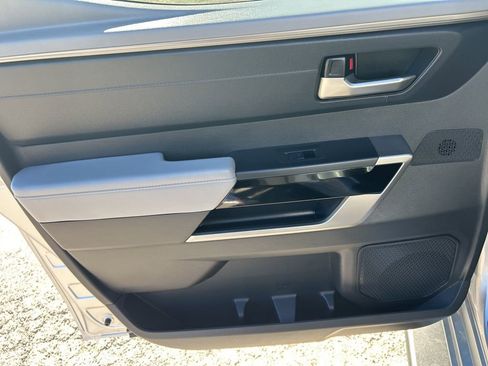 New 2025 Toyota Tundra Limited image 26