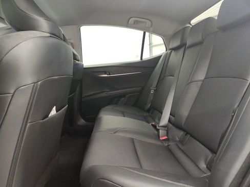 Used 2026 Toyota Camry XLE AWD/4WD image 9