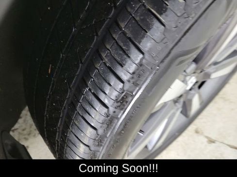 Used 2025 Honda Pilot Elite image 11