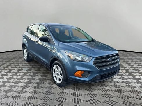 Used 2018 Ford Escape S FWD image 1