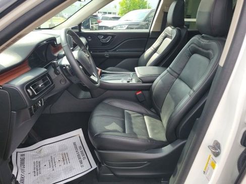 Used 2024 Lincoln Aviator Reserve w/ Elements Package Plus AWD/4WD image 4