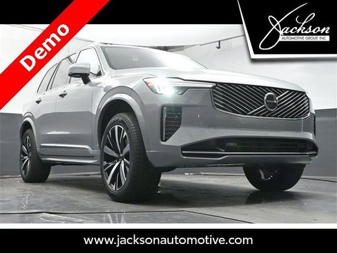 New 2025 Volvo XC90 B5 Core w/ Protection Package image 30