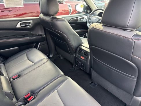 Certified 2020 Nissan Pathfinder SL image 25