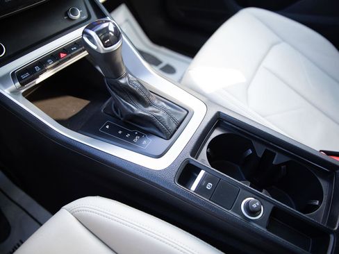 Used 2022 Audi Q3 2.0T Premium Plus w/ Premium Plus Package image 12