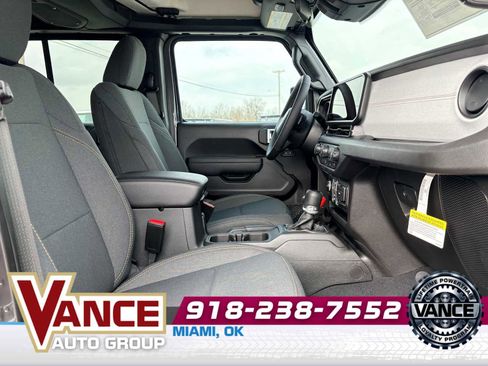 New 2026 Jeep Gladiator Sport image 19