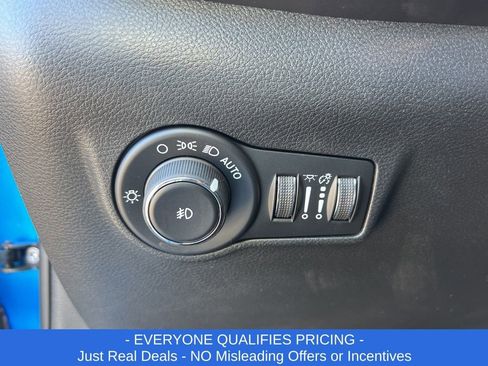 New 2026 Jeep Compass Latitude image 11