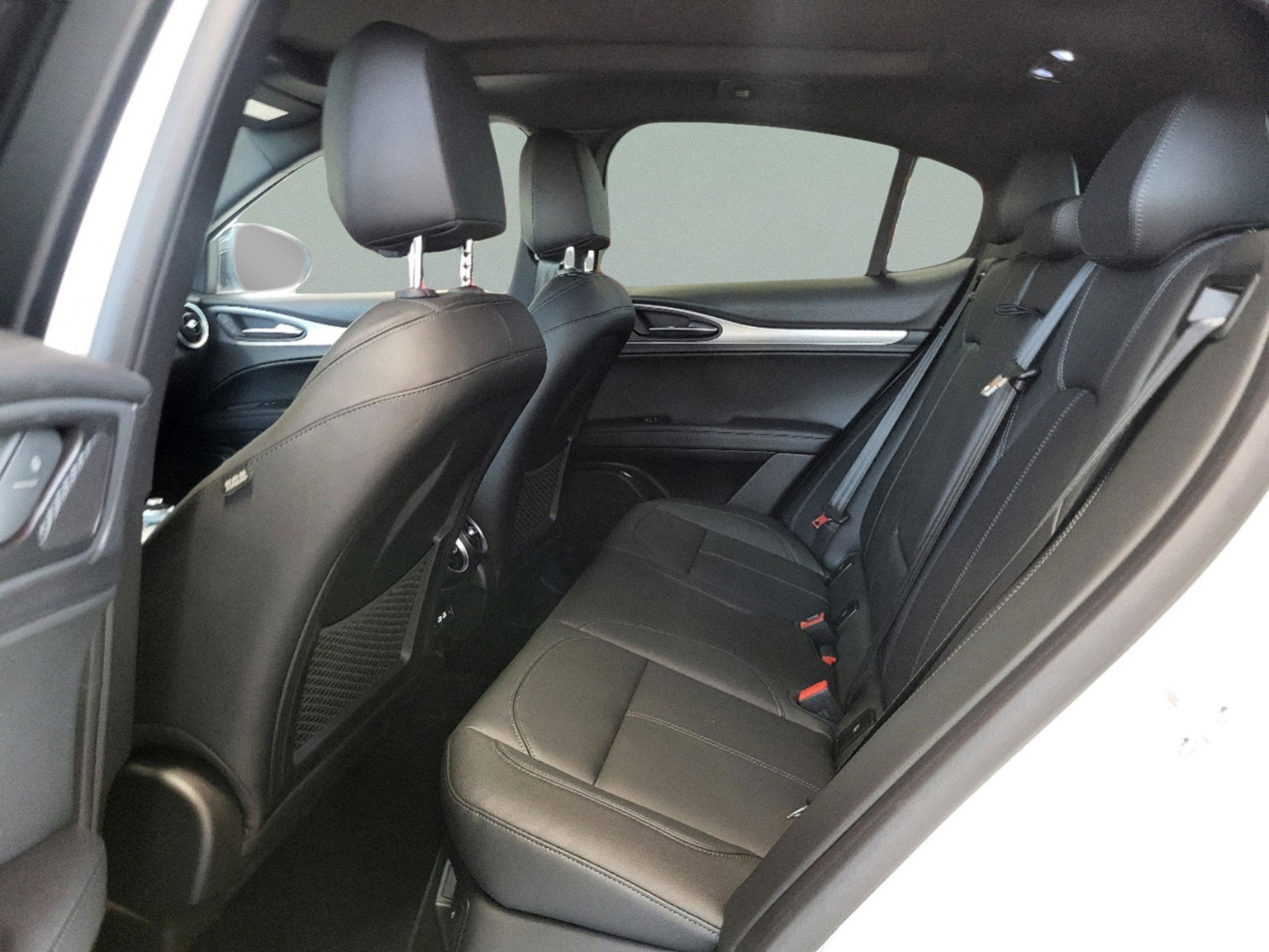 New 2025 Alfa Romeo Stelvio Sprint AWD/4WD image 22