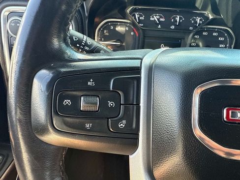 Used 2021 GMC Sierra 1500 SLT AWD/4WD image 30