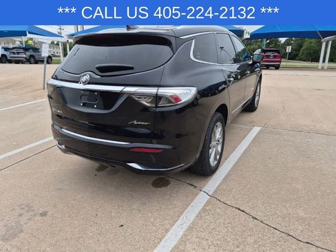 Used 2023 Buick Enclave Avenir AWD/4WD image 9