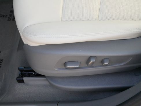 Certified 2023 Cadillac XT5 Premium Luxury w/ LPO, Floor Liner Package image 20