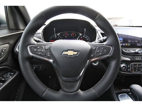 Used 2024 Chevrolet Equinox Premier image 14