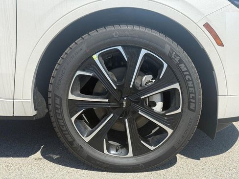 New 2026 Lincoln Nautilus Reserve AWD/4WD image 4