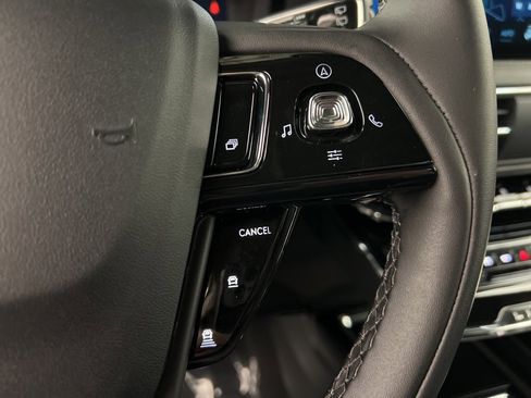 New 2026 Lincoln Corsair Premiere image 18