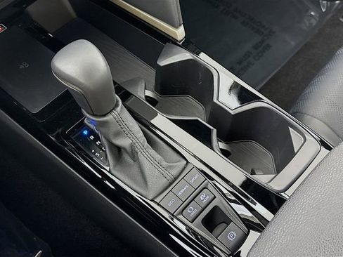 Used 2025 Toyota Camry XSE image 17